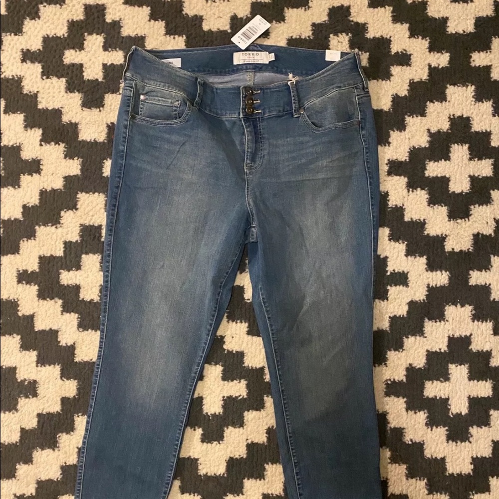 Torrid Jeggings Jeans NWT Size 18